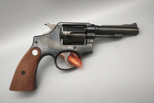 Smith & Wesson S&W Victory Revolver .38Special umgebaut bei Parker Hale