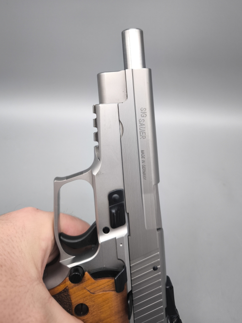 Sig Sauer P226s Sport II SA 9mm Luger mit Laufgewicht eckernförder Fertigung, TOP Zustand #440