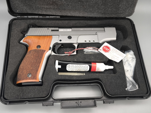 Sig Sauer P226s Sport II SA 9mm Luger mit Laufgewicht eckernförder Fertigung, TOP Zustand #440